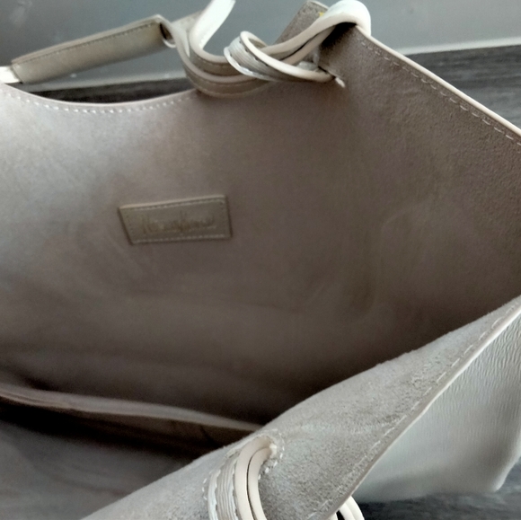 Neiman Marcus Shoulder Bag Silver - Picture 5 of 10